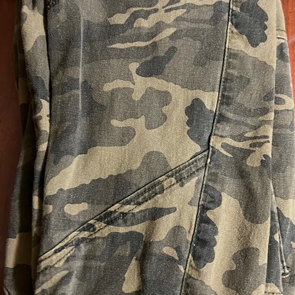 Fashion Nova Bring It Cargo Pant - Camouflage - Picture 5 of 8